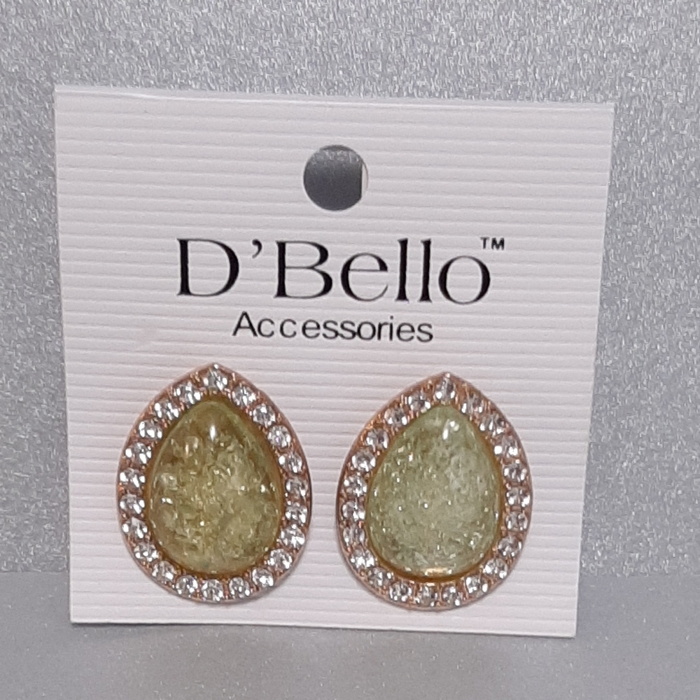 D’ Bello Accessories NWT Green Gem And CZ Gold Tone Pierced Earrings Push Backs